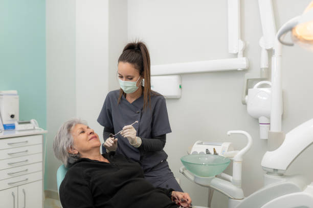 Best Emergency Tooth Extraction in Carlinvle, IL