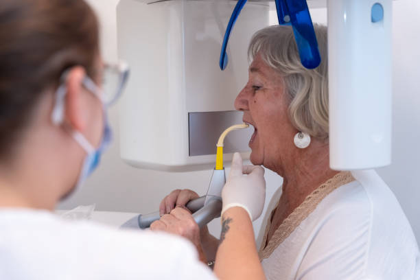 Best Cosmetic Emergency Dentistry in Carlinvle, IL